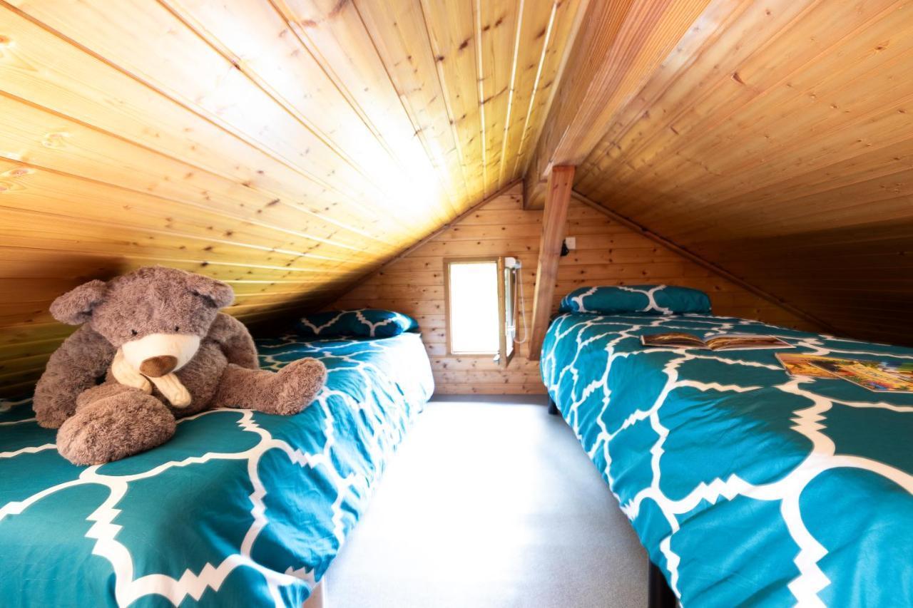 Camping Le Lac Des Sapins Cublize Exteriör bild