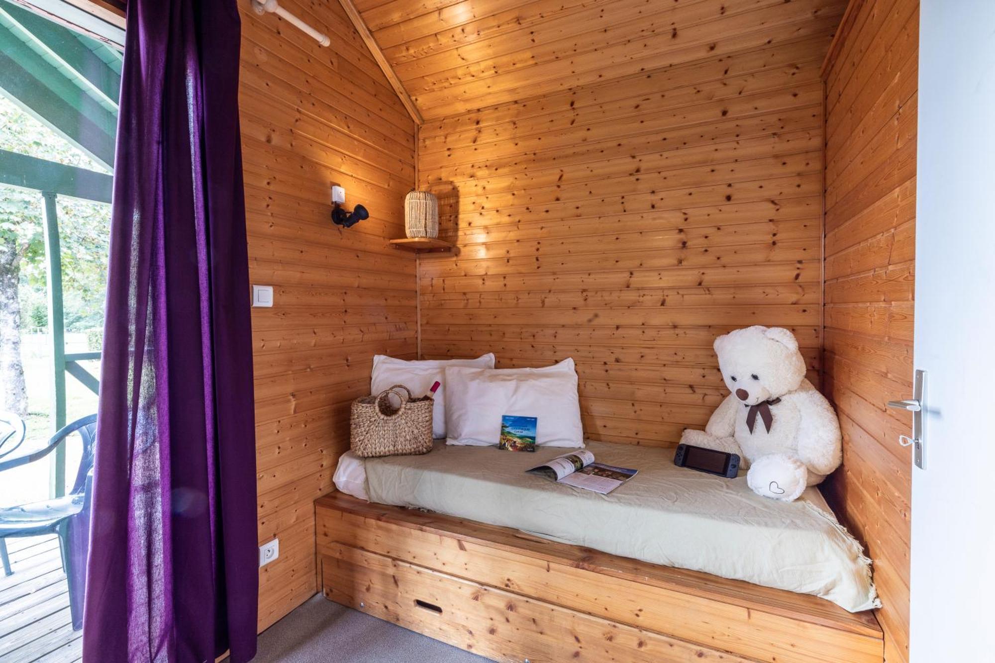 Camping Le Lac Des Sapins Cublize Exteriör bild